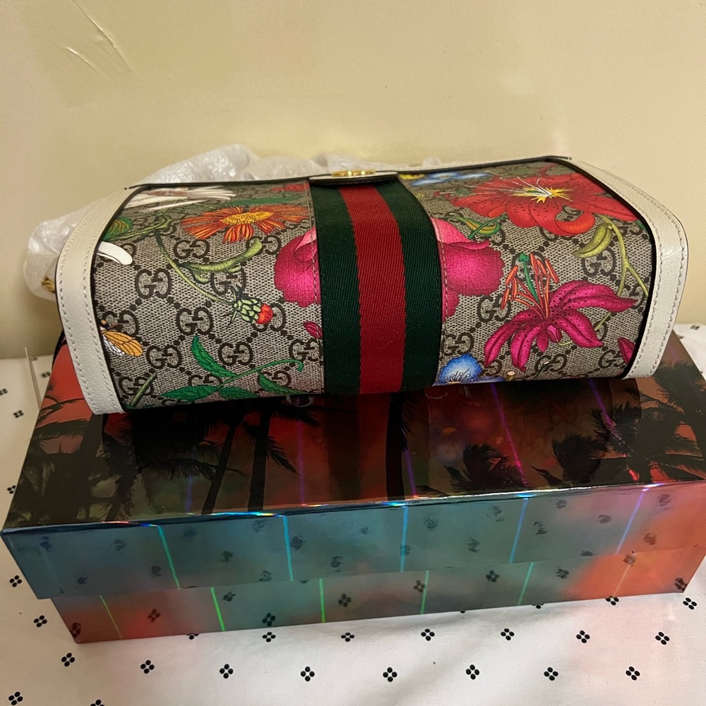 ‼️SOLD‼️ Authentic Gucci Flora Chain Shoulder Bag - Picture 12 of 14